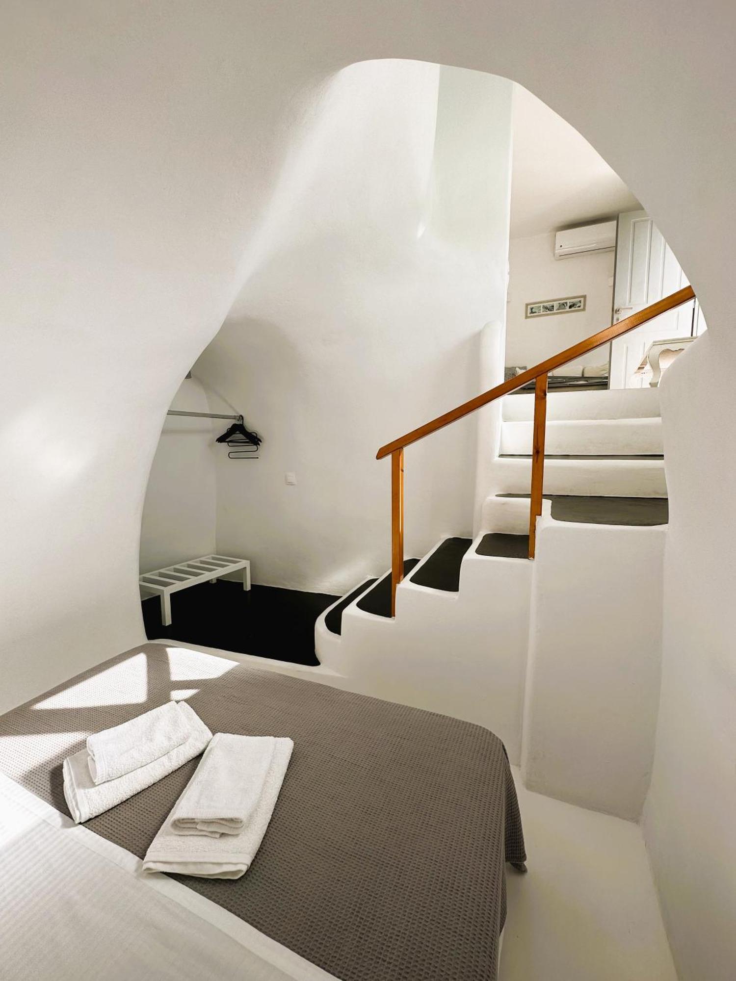 Lioyerma Cave Villa2 With Private Hot Tub Ia Exterior foto
